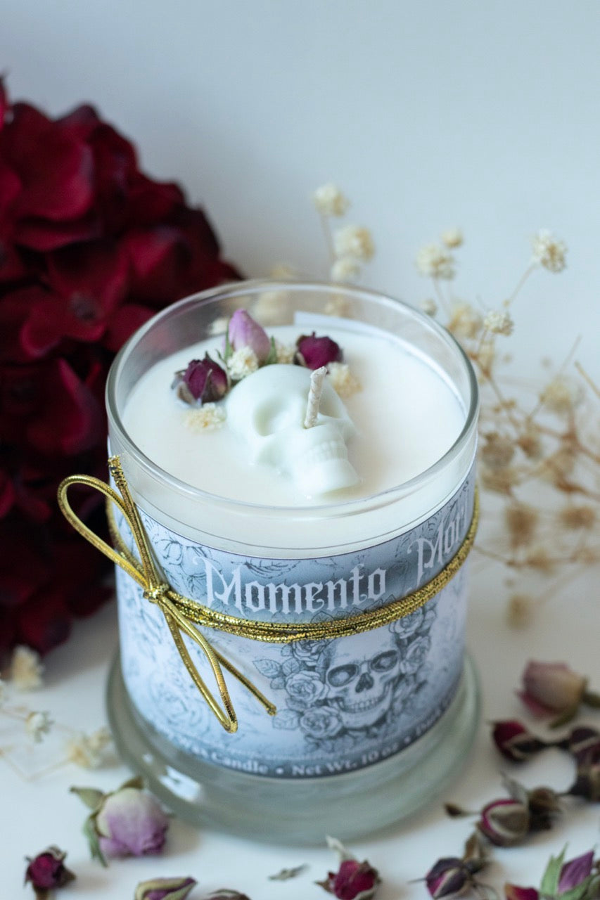 Momento Mori • Bleeding Skull Candle