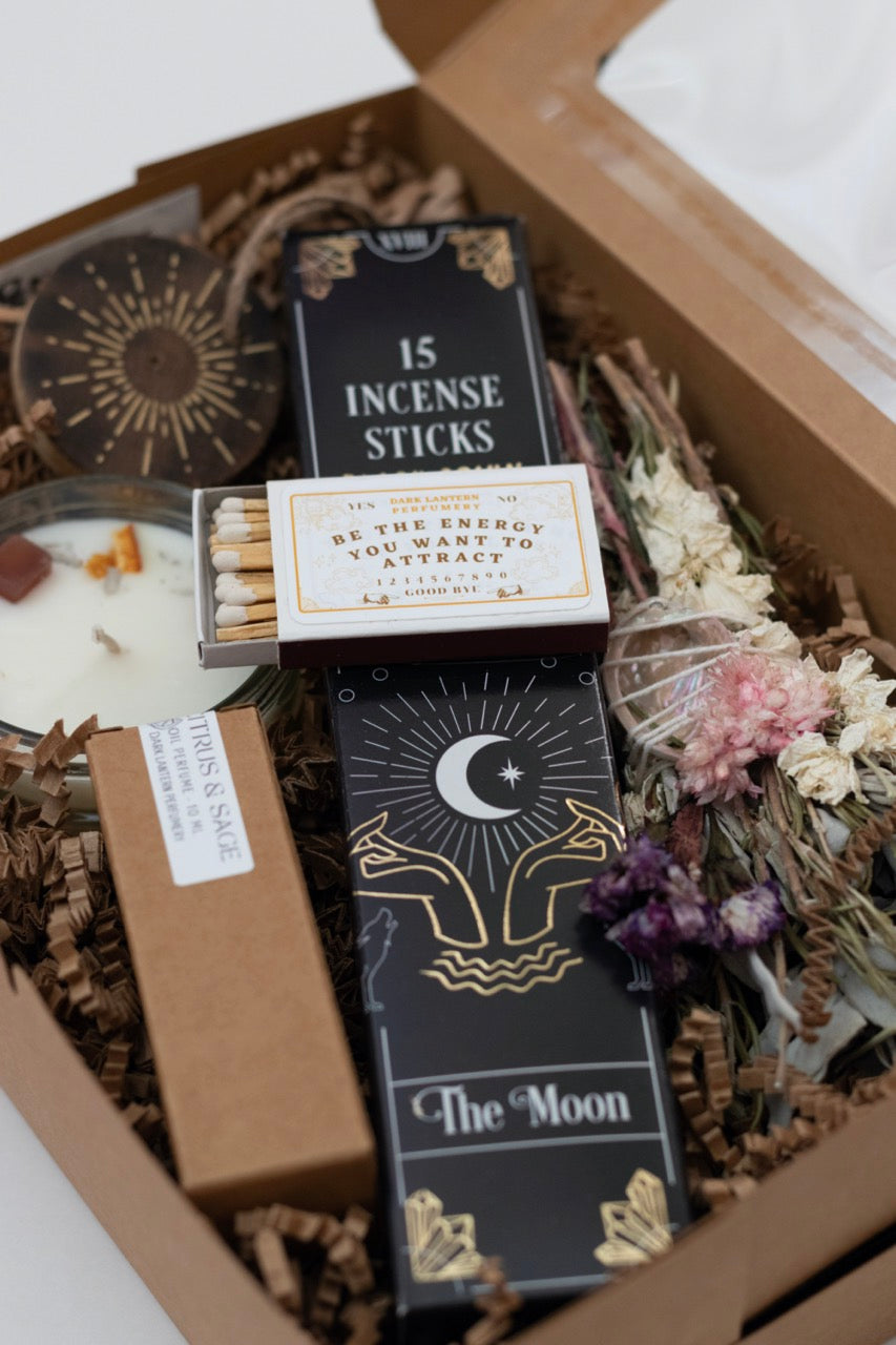 Customizable Deluxe Gift Box