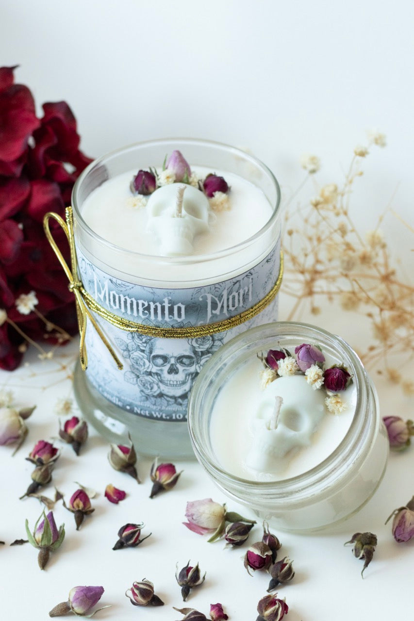 Momento Mori • Bleeding Skull Candle