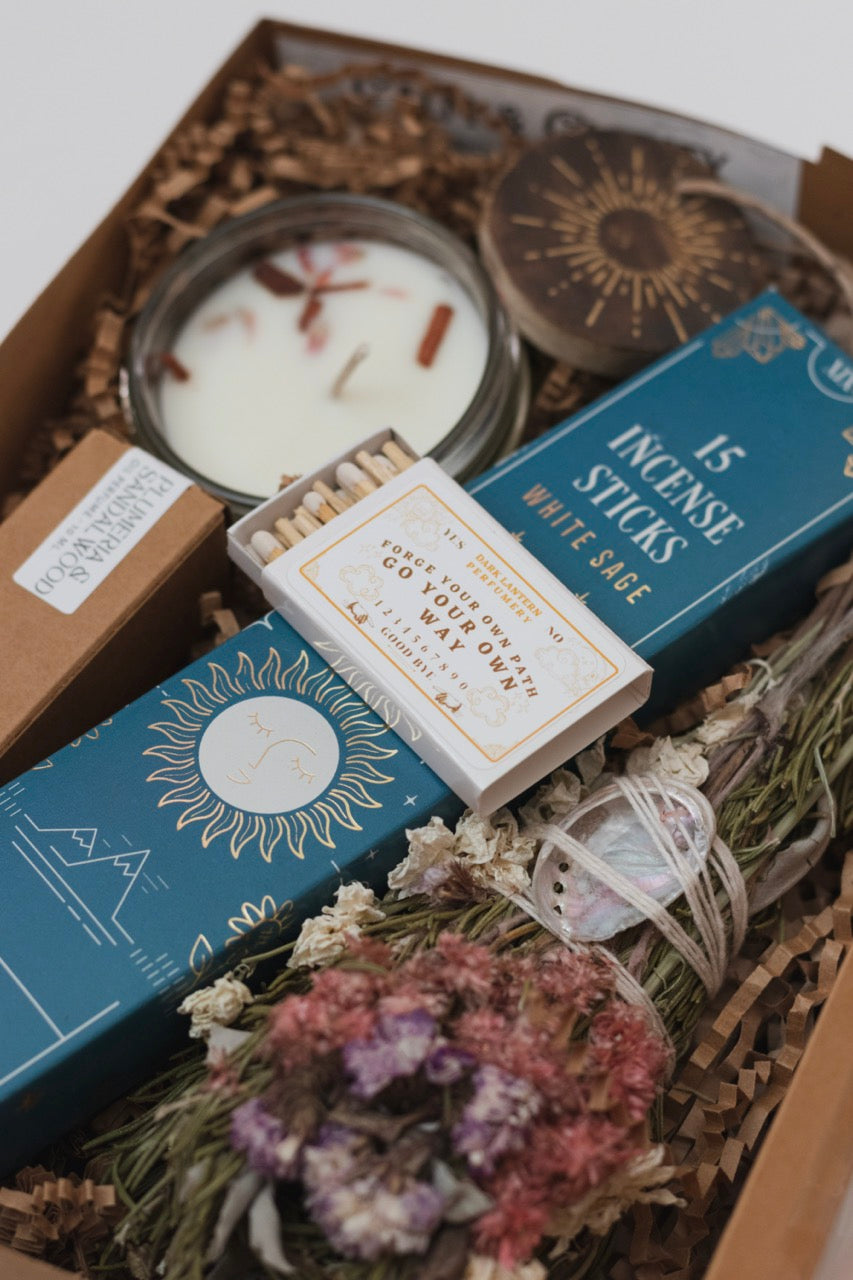 Customizable Deluxe Gift Box