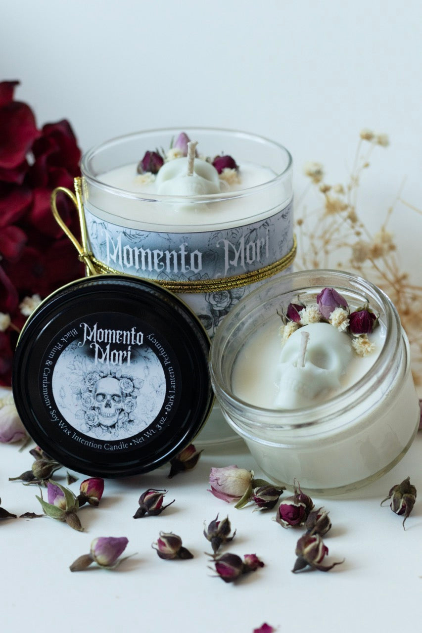 Momento Mori • Bleeding Skull Candle