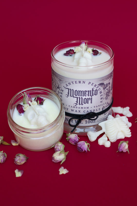 Momento Mori • Bleeding Skull Candle