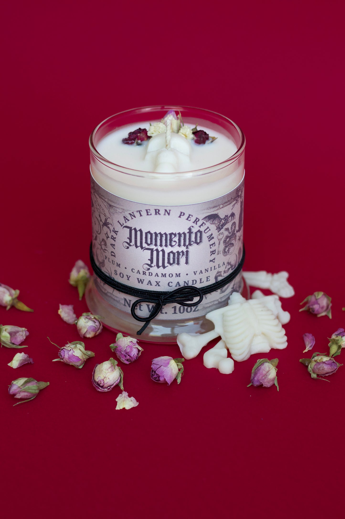 Momento Mori • Black Plum & Cardamom
